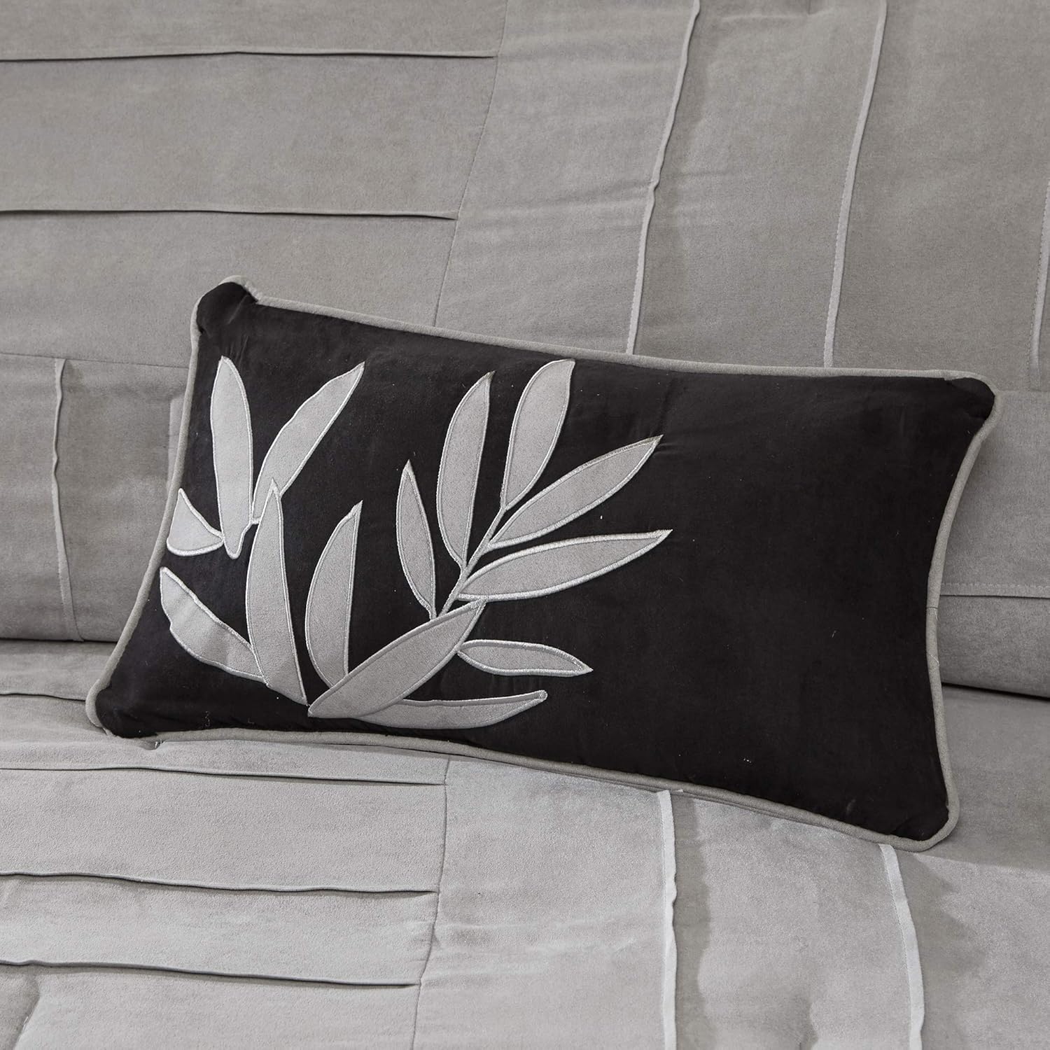 Madison Park Cozy Comforter Set Casual Blocks Design All Season, Matching Bed Skirt, Decorative Pillows, King(104"x92"), Dune Suede, Black Grey, 7 Piece