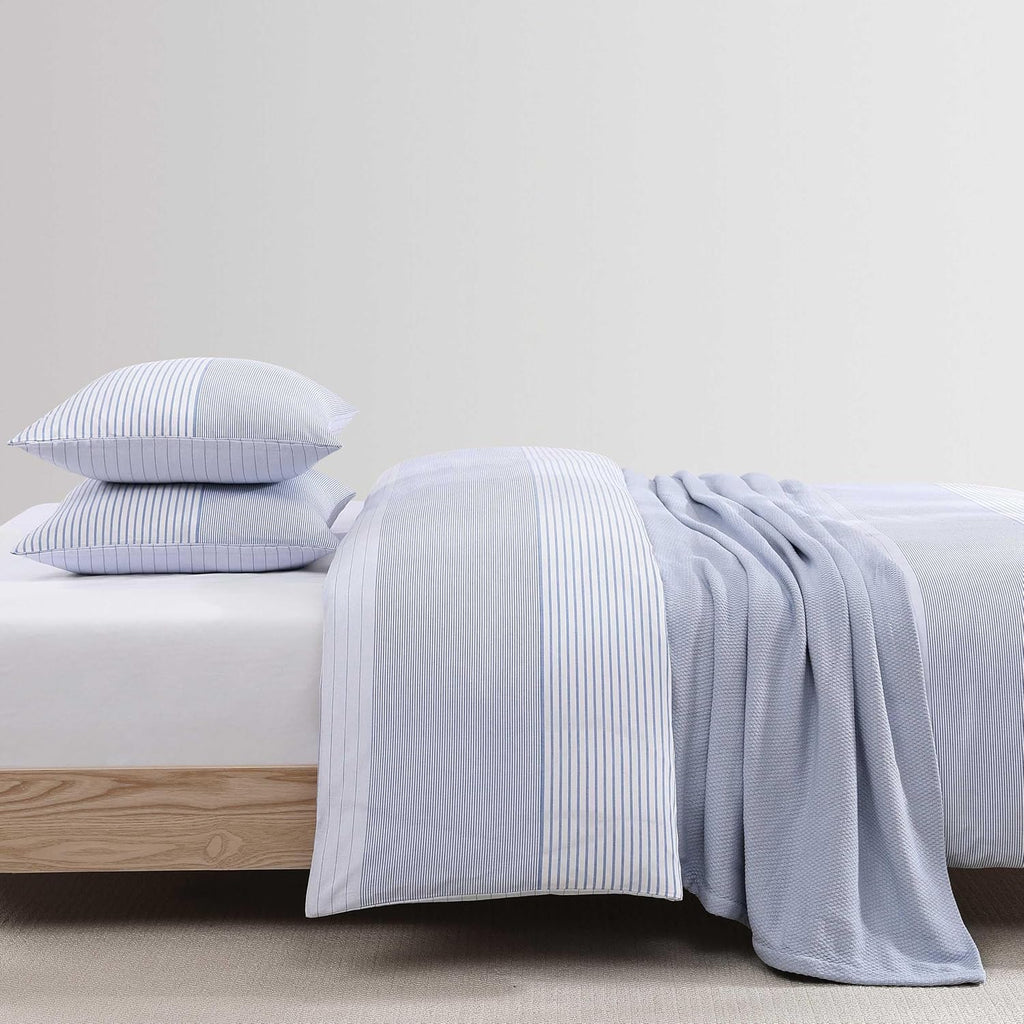 Tommy Hilfiger - King Comforter Set, Super Soft Bedding with Matching Sham, Breathable Bed Essentials (Modern Stripe White, King)