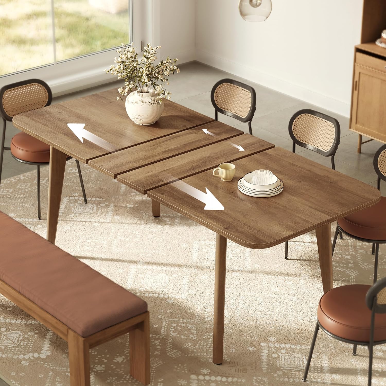 VASAGLE MAEZO Collection - Extendable Dining Table for 4/6/8, Kitchen Table with Tapered Legs, Curved Transitions, for Dining Room, Kitchen, Home Office, Honey Brown UKDT090K01V1