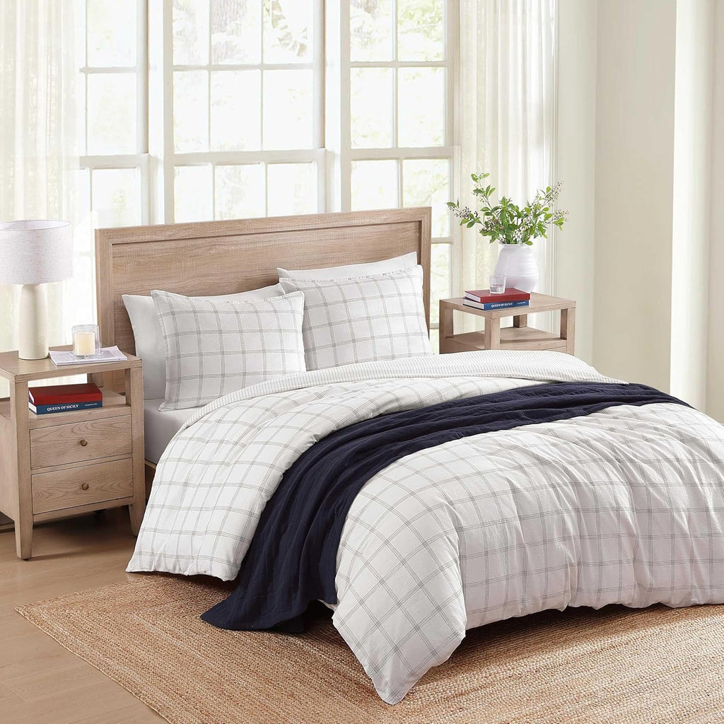 Tommy Hilfiger - King Comforter Set, Super Soft Bedding with Matching Sham, Breathable Bed Essentials (Modern Windowpane Blue, King)